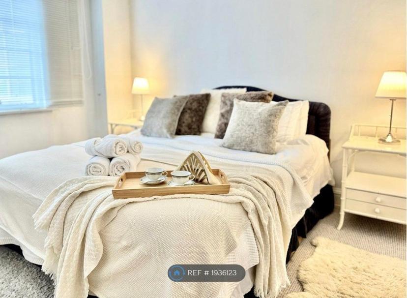 Executive Knightsbridge Apartment Лондон Экстерьер фото