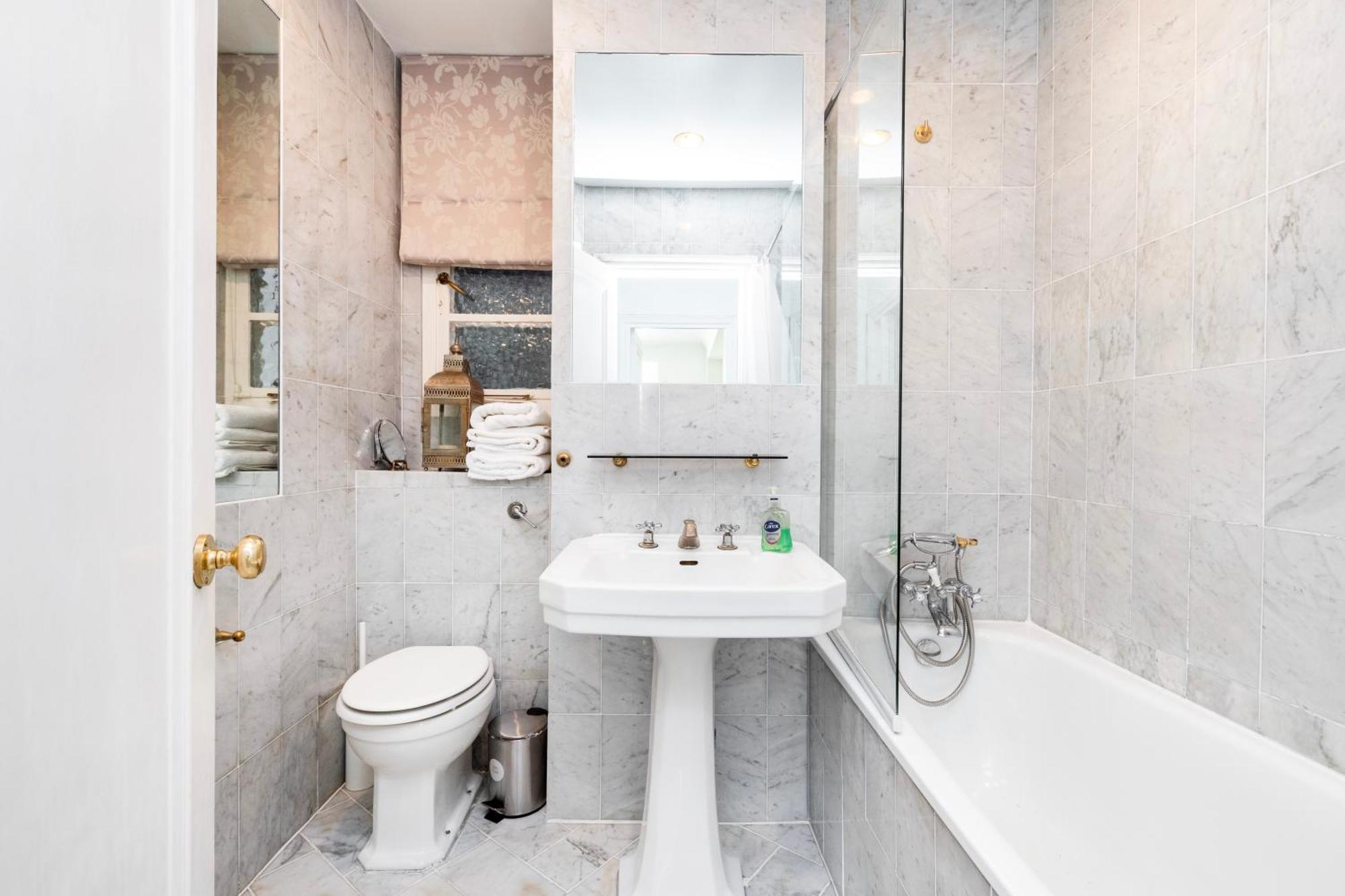 Executive Knightsbridge Apartment Лондон Экстерьер фото